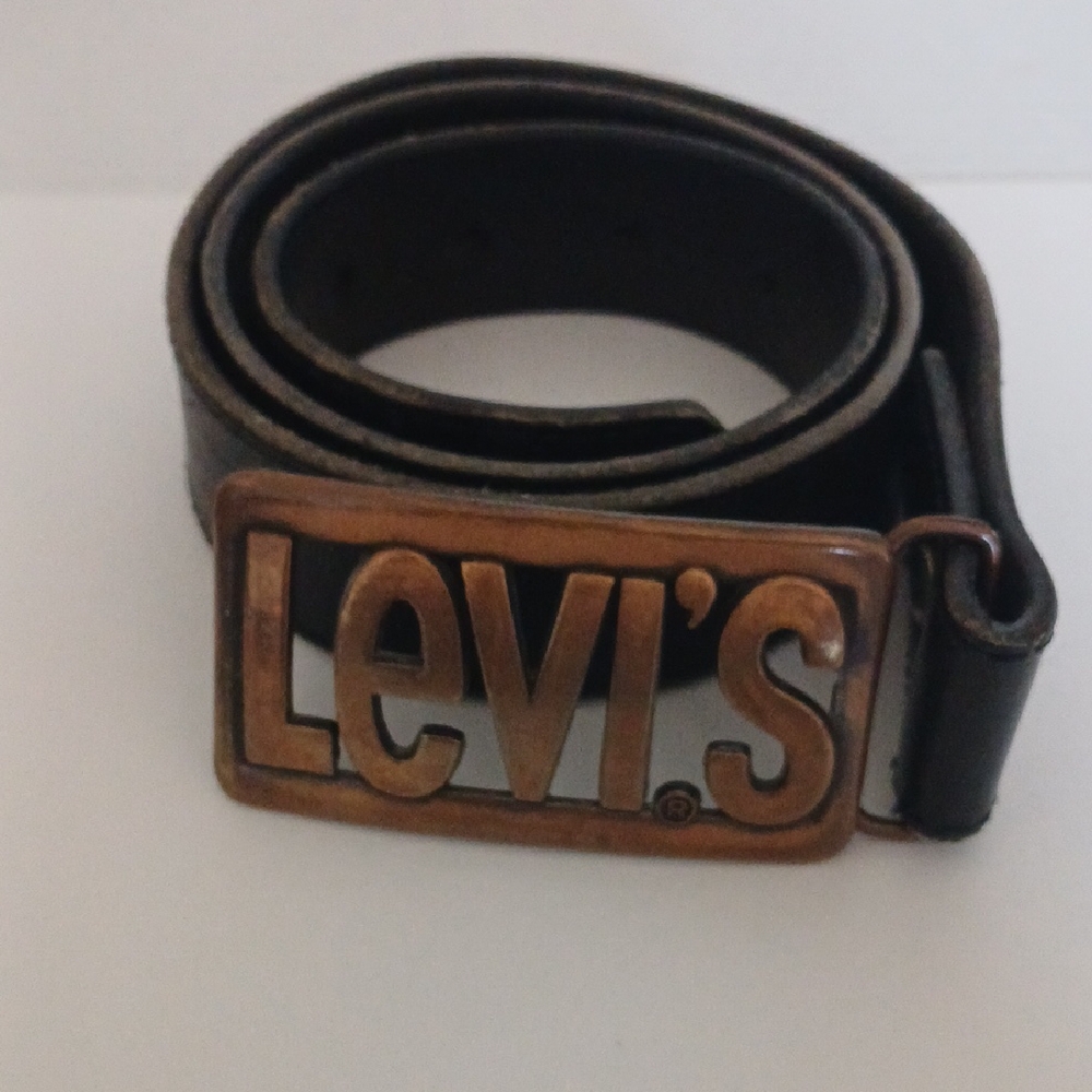 Levi's Dark Black/Brown Leather Belt with Copper Buckle